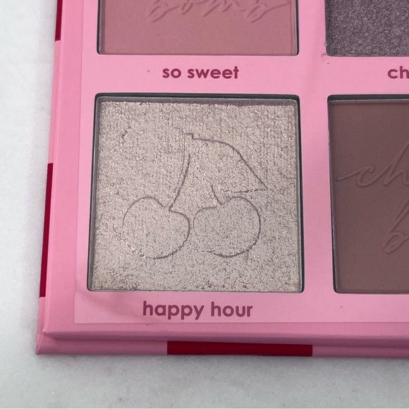 Ciate NIB Cherry Bomb Blush &‎ Highlighter Palette 2 Blush 2 Highlighters - Picture 4 of 10